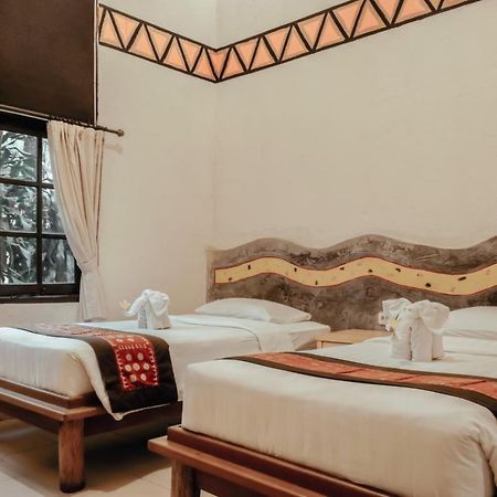 Royal Safari Garden Resort&Convention Bogor Extérieur photo