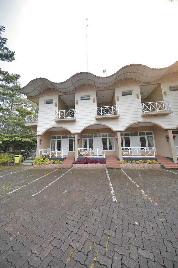 Royal Safari Garden Resort&Convention Bogor Chambre photo