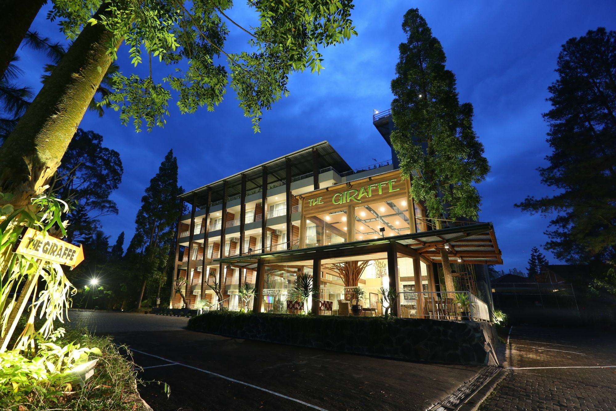 Royal Safari Garden Resort&Convention Bogor Extérieur photo